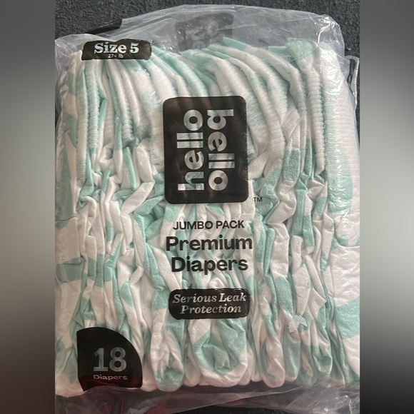 Hello Bello Size 5 Diapers - Picture 1 of 2